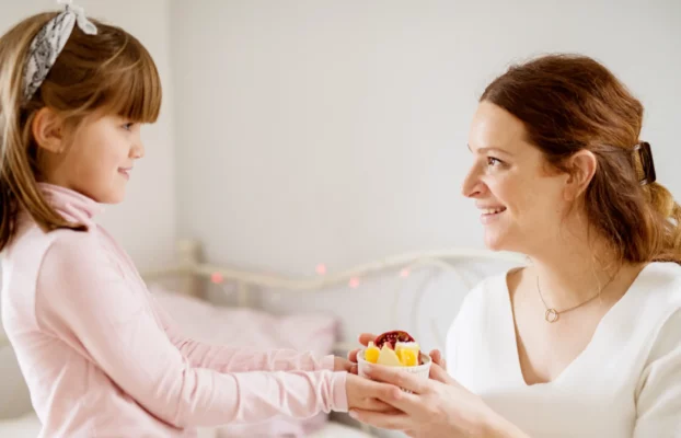 Postpartum Self-Care: Practical Tips for Daily Wellness and Mental Health